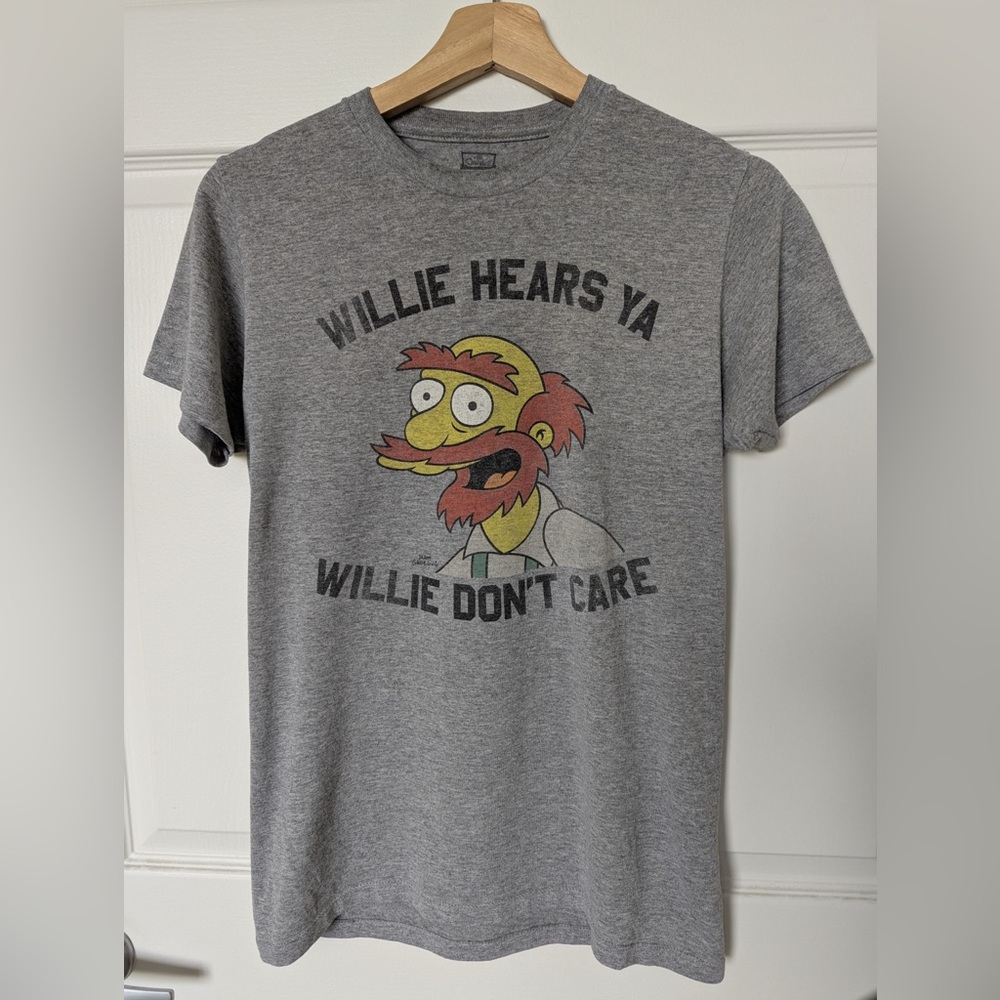 Willie Hears Ya, Willie Don’t Care T-Shirt Vintage Classic Grey Graphic Tee